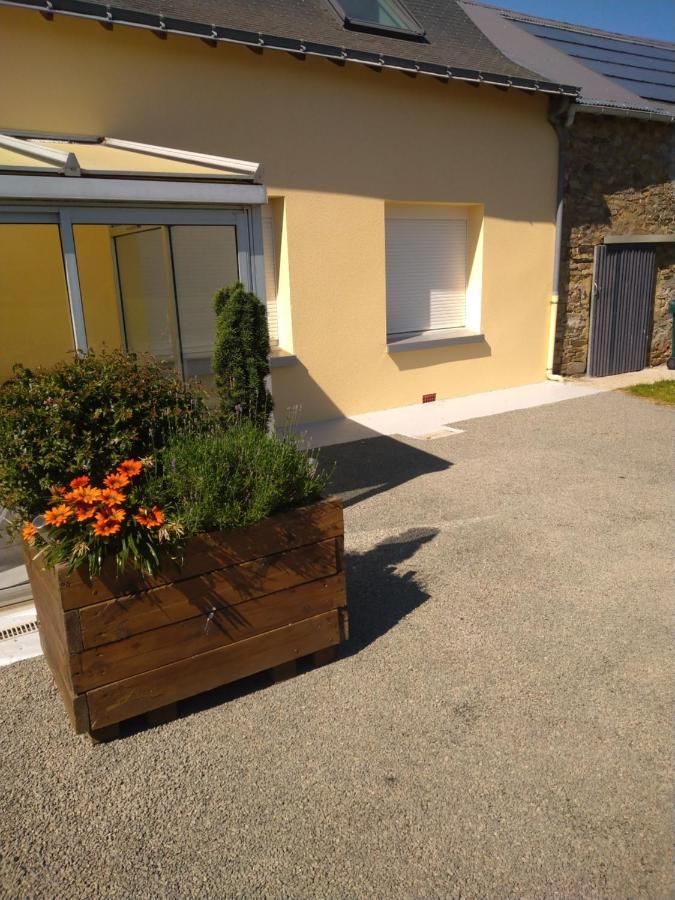 Gilles Diais Apartment Louisfert Exterior photo